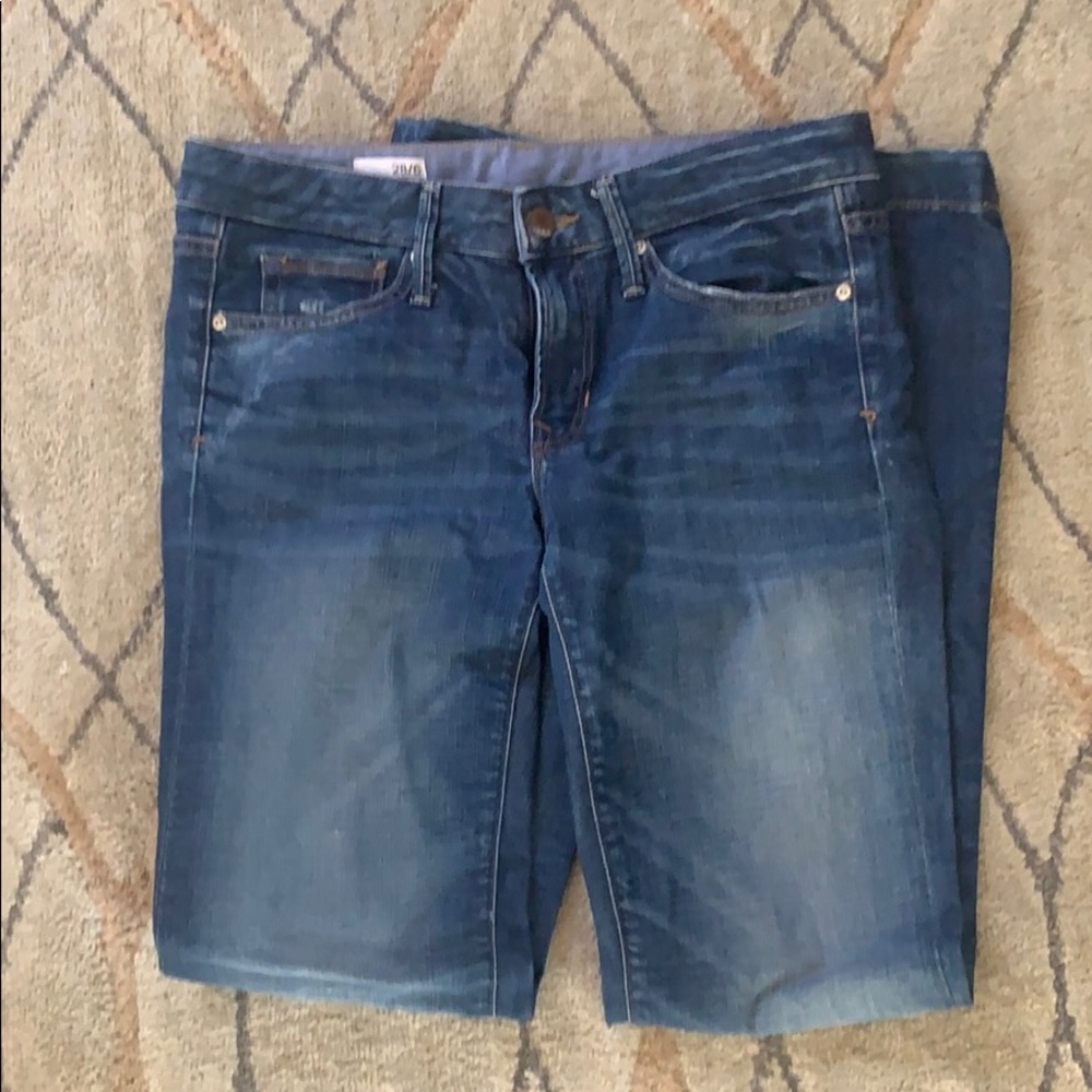 Gap jeans long and lean. 28/6